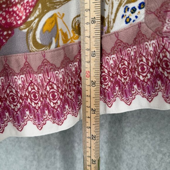 Free People Catch Me If You Can Button Front Blouse Size M Pink Floral Boho EUC - Picture 10 of 11